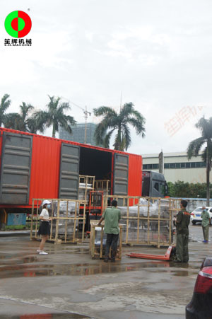 上海客戶大批蔬果加工處理機(jī)械按期裝車出貨!