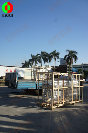 安徽客戶訂購的果蔬清洗機(jī)等食品加工機(jī)械按期交付！