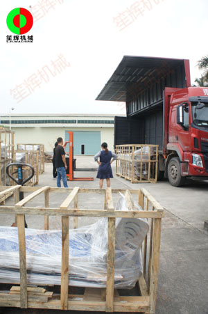 多功能洗菜機(jī)等一批蔬菜清洗加工設(shè)備發(fā)貨交付客戶！