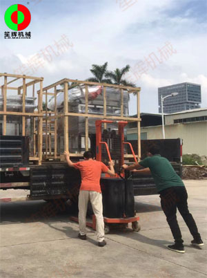 渦流洗菜機等蔬果清洗加工機械發(fā)貨交付江西客戶！